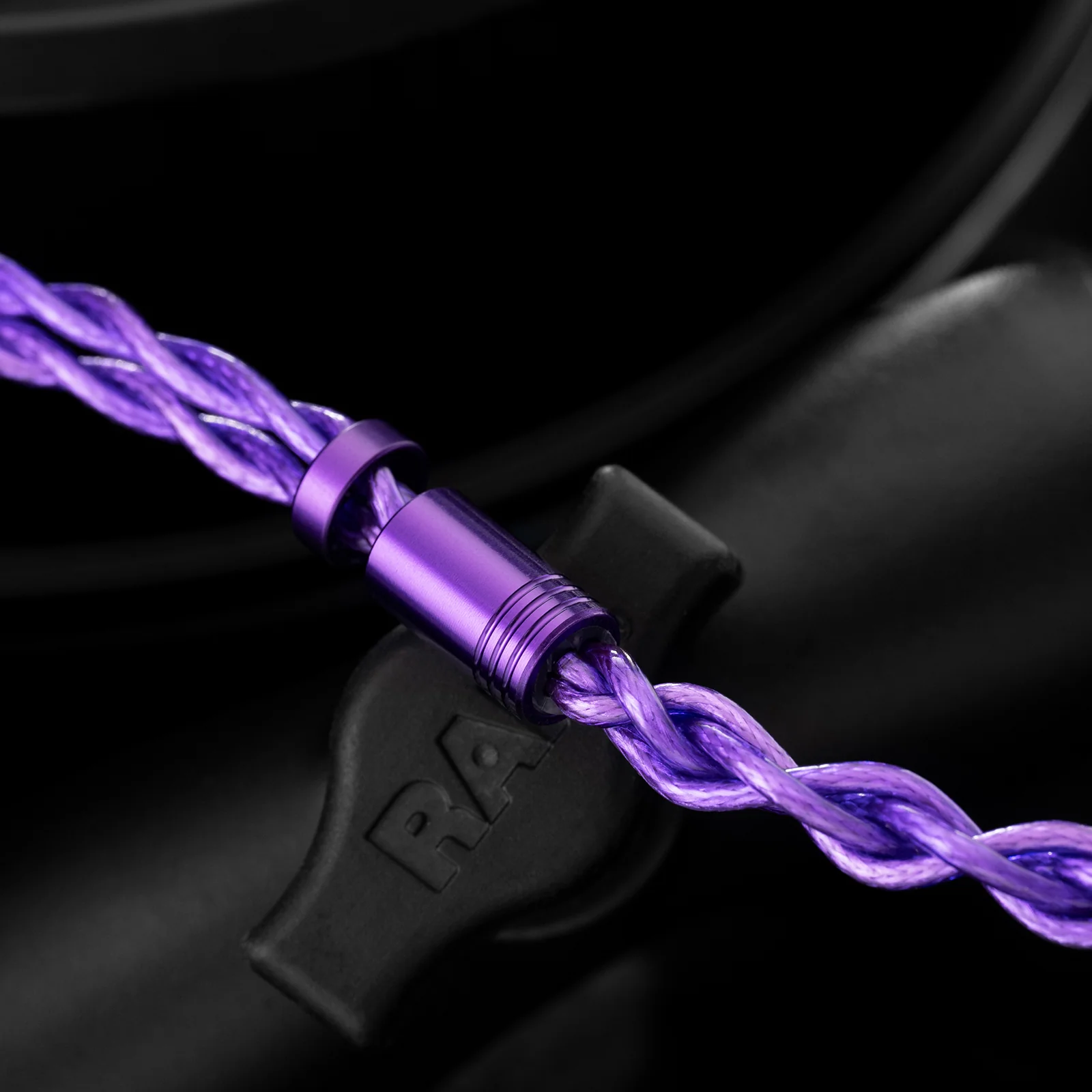 QOA Whisky Cable - Image 4